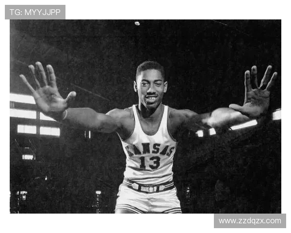 亚历山大破张伯伦纪录连续127场20+